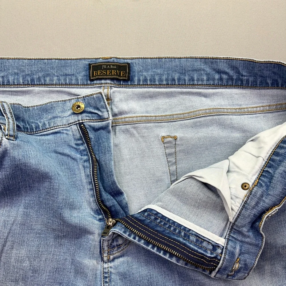 Jos A Bank Reserve Relaxed Fit Jeans Light Wash Denim Sz 42 Retro Grunge Wide‎